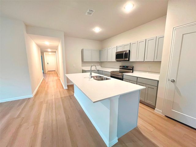 102 Doma Avenue, Greenville, TX 75402