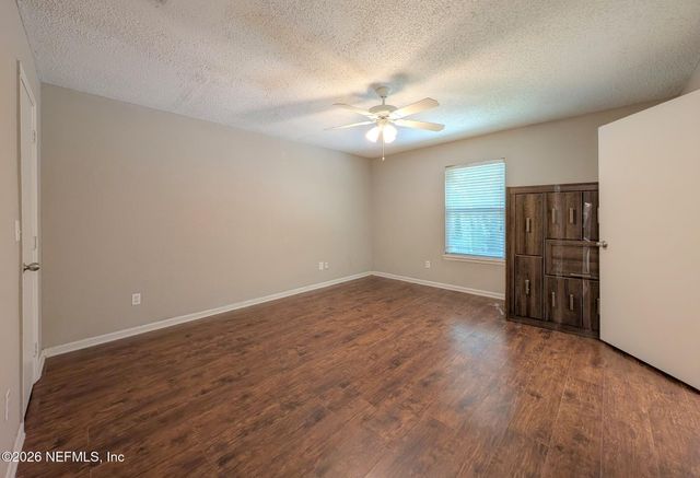 10660 NORTHWYCK Drive, Jacksonville, FL 32218