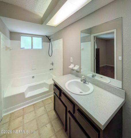 10660 NORTHWYCK Drive, Jacksonville, FL 32218