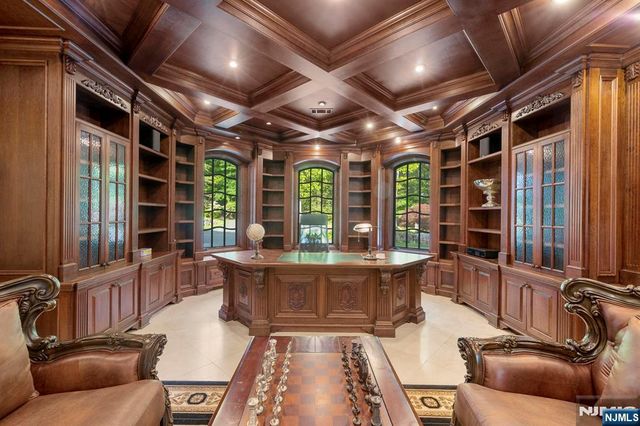 105 Chestnut Ridge Road, Saddle River, NJ 07458