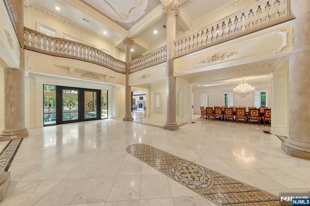 105 Chestnut Ridge Road, Saddle River, NJ 07458