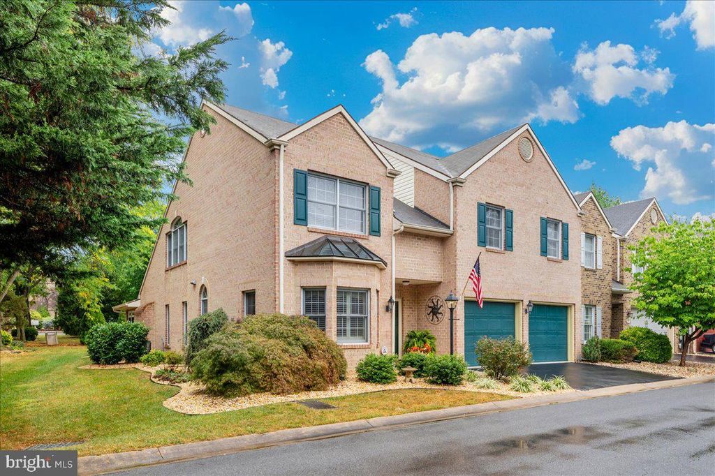 1401 LINDSAY LN, Hagerstown, MD 21742