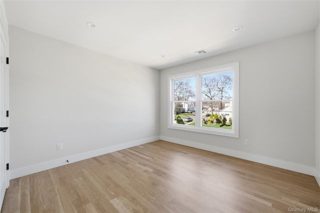 32 Massapequa Avenue, Massapequa Park, NY 11762