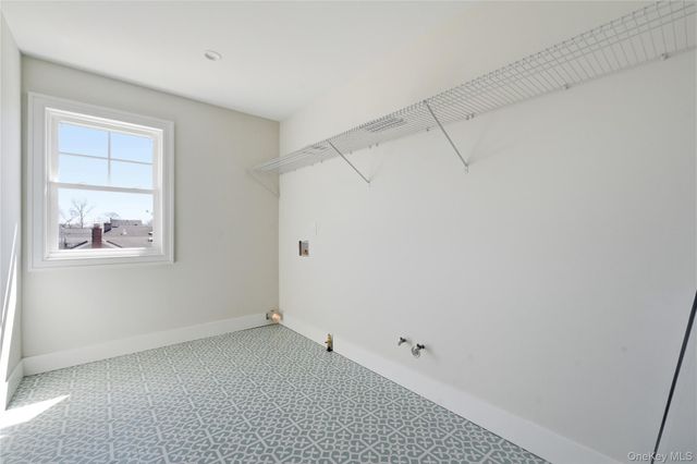 32 Massapequa Avenue, Massapequa Park, NY 11762