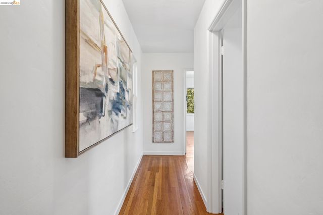 2825 Kitchener Ct, Oakland, CA 94602