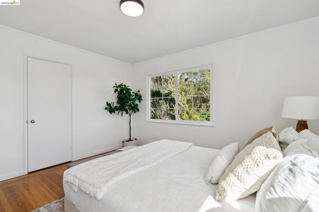 2825 Kitchener Ct, Oakland, CA 94602