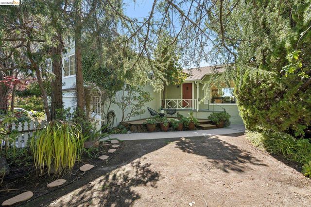 2825 Kitchener Ct, Oakland, CA 94602