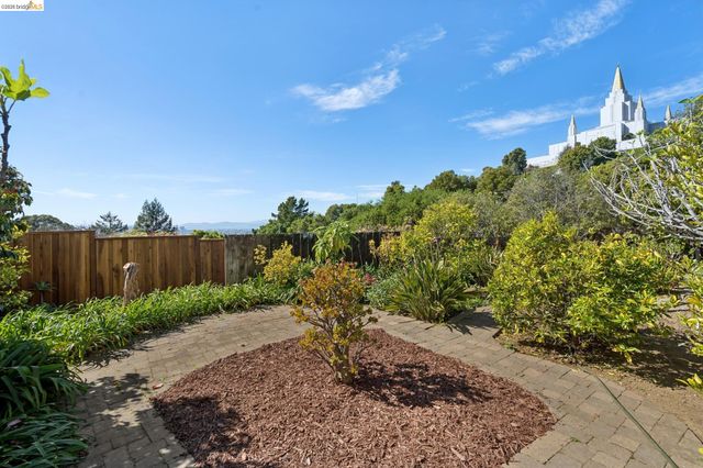 2825 Kitchener Ct, Oakland, CA 94602