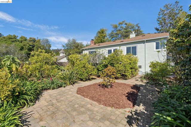 2825 Kitchener Ct, Oakland, CA 94602