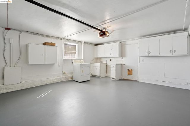 2825 Kitchener Ct, Oakland, CA 94602