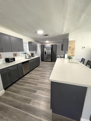 602 NW 2nd Street, Delray Beach, FL 33444