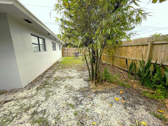 602 NW 2nd Street, Delray Beach, FL 33444