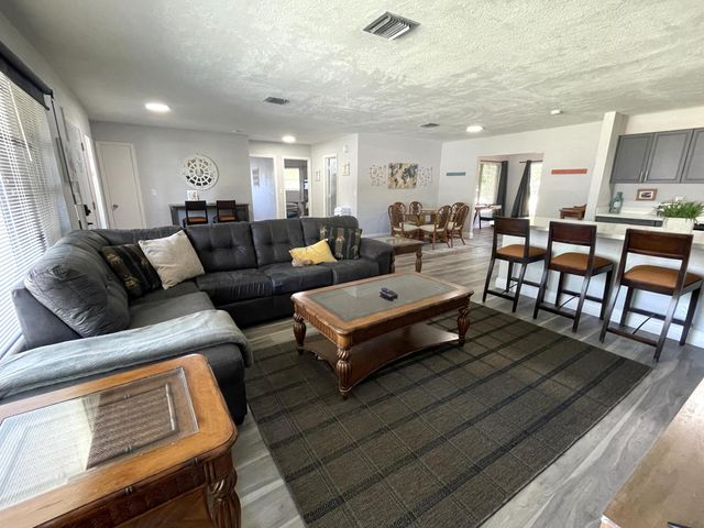 602 NW 2nd Street, Delray Beach, FL 33444