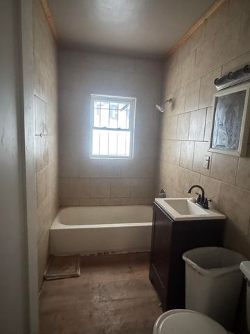 2602 Sloan Street, Flint, MI 48504