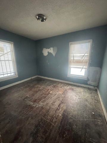 2602 Sloan Street, Flint, MI 48504