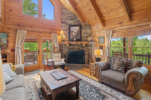 291 Bankers Bend, Mountain City, TN 37683