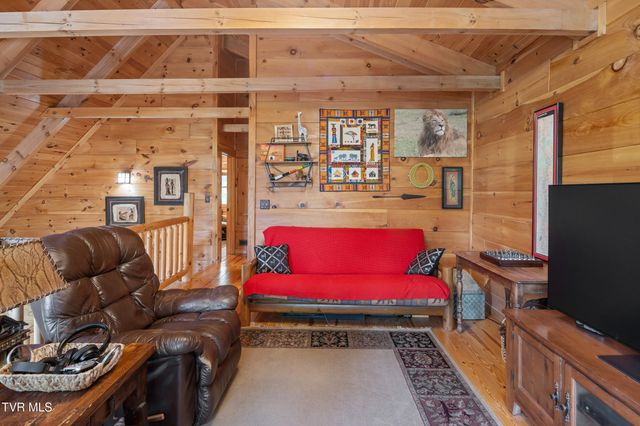 291 Bankers Bend, Mountain City, TN 37683