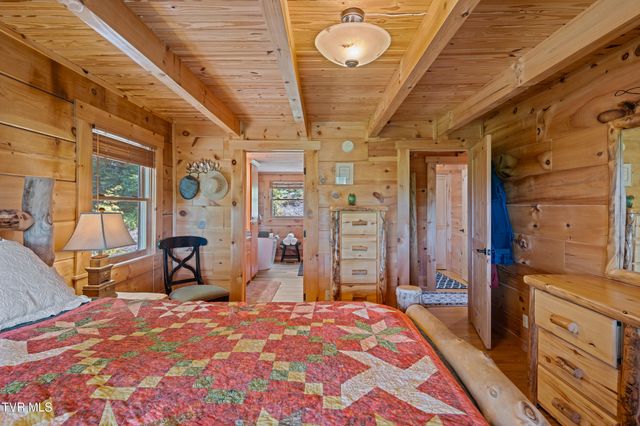 291 Bankers Bend, Mountain City, TN 37683