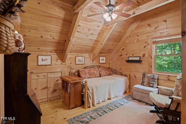 291 Bankers Bend, Mountain City, TN 37683