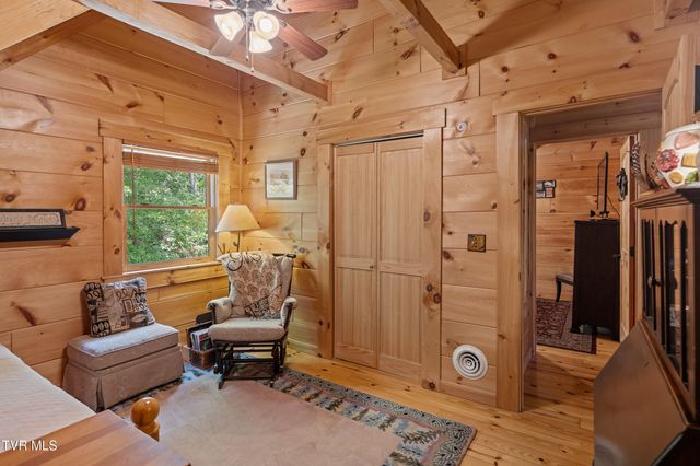 291 Bankers Bend, Mountain City, TN 37683