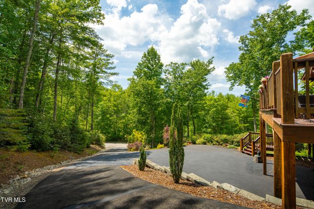 291 Bankers Bend, Mountain City, TN 37683