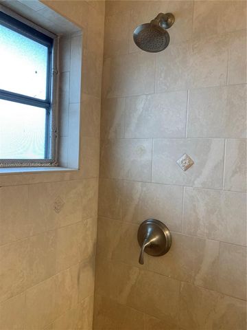 1100 Atlantic Shores Blvd 412, Hallandale Beach, FL 33009