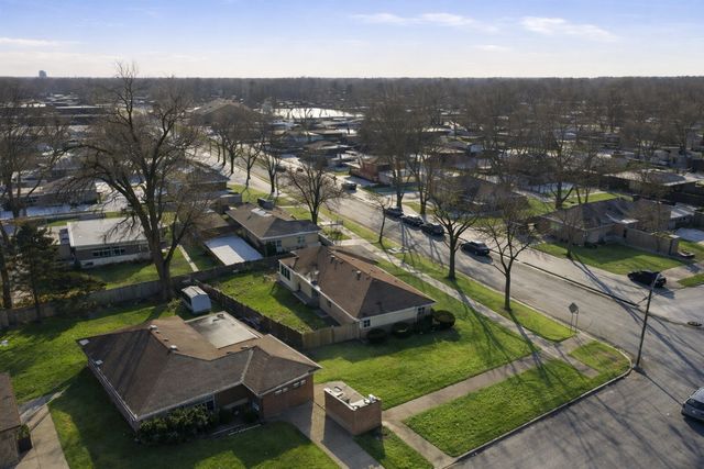 251 Westwood Drive, Park Forest, IL 60466