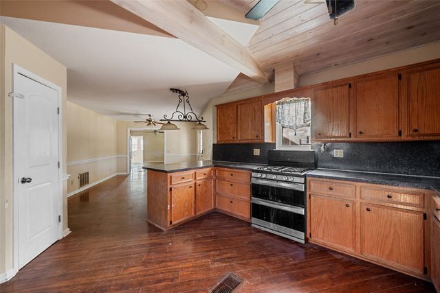 880 County Road 930, Teague, TX 75860