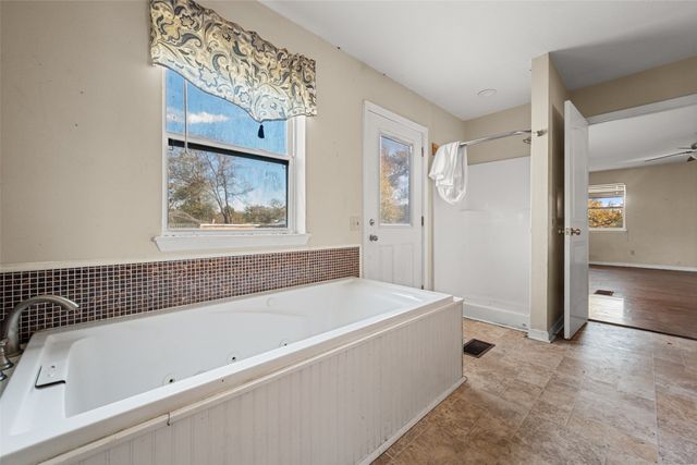 880 County Road 930, Teague, TX 75860