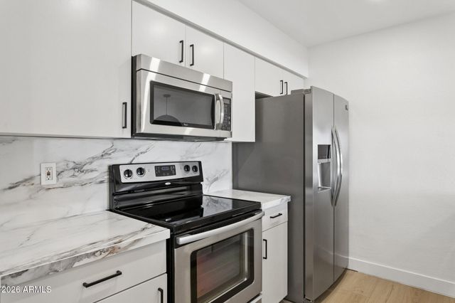 3313 N 68TH Street 203, Scottsdale, AZ 85251