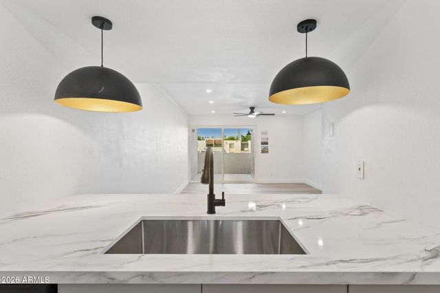 3313 N 68TH Street 203, Scottsdale, AZ 85251