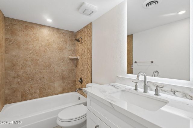 3313 N 68TH Street 203, Scottsdale, AZ 85251