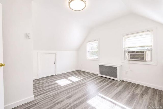 31 Sunrise Lane, Levittown, NY 11756