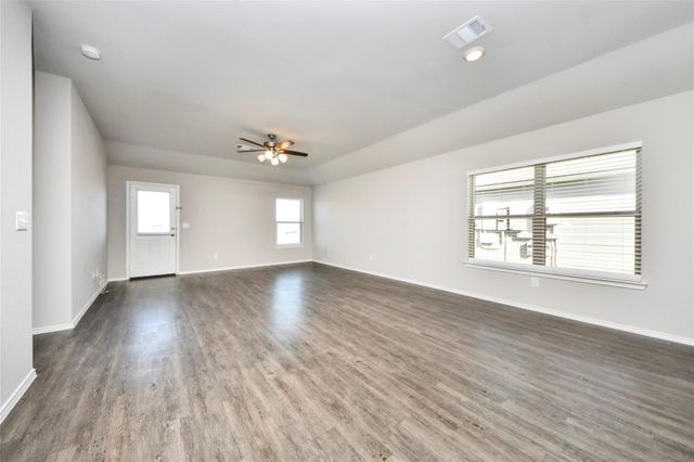 309 Cumberland Forest Drive, Magnolia, TX 77354