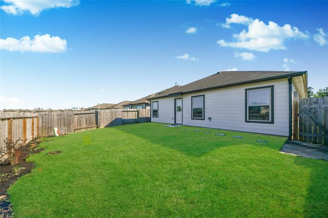 309 Cumberland Forest Drive, Magnolia, TX 77354