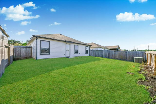 309 Cumberland Forest Drive, Magnolia, TX 77354