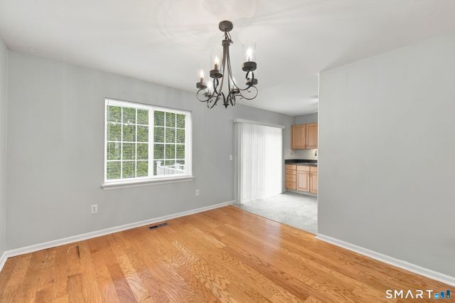 14 South Street 61, Danbury, CT 06810