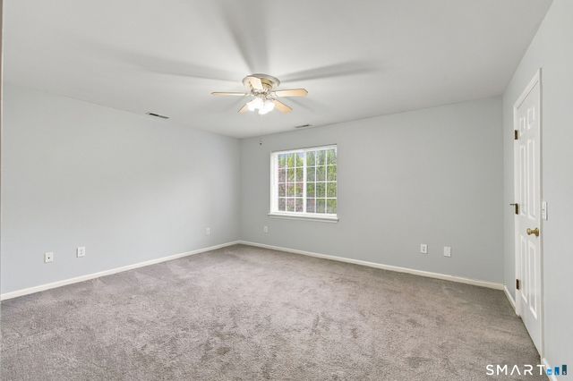 14 South Street 61, Danbury, CT 06810