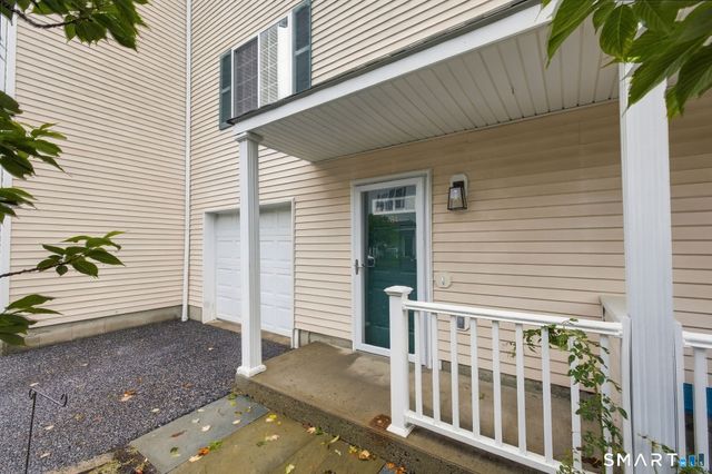 14 South Street 61, Danbury, CT 06810