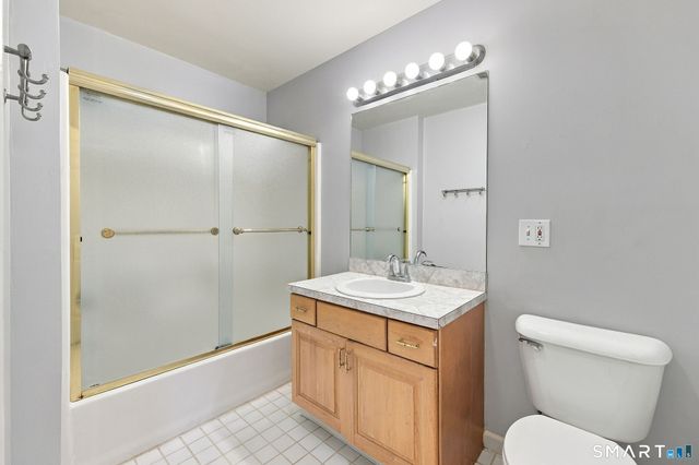 14 South Street 61, Danbury, CT 06810