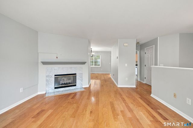 14 South Street 61, Danbury, CT 06810