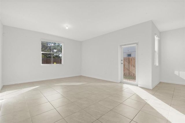 2441 NW 131st Circle 2441, Miami, FL 33167