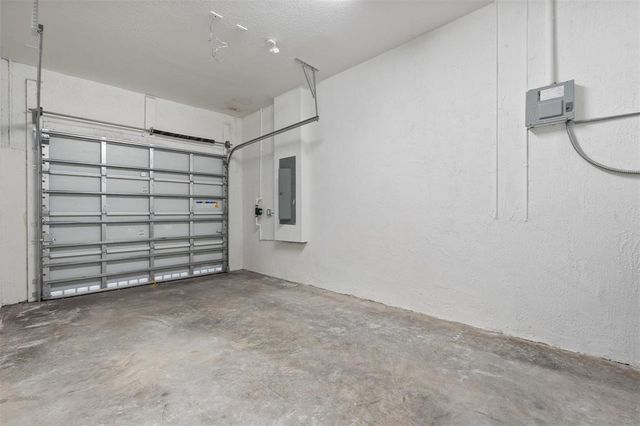 2441 NW 131st Circle 2441, Miami, FL 33167