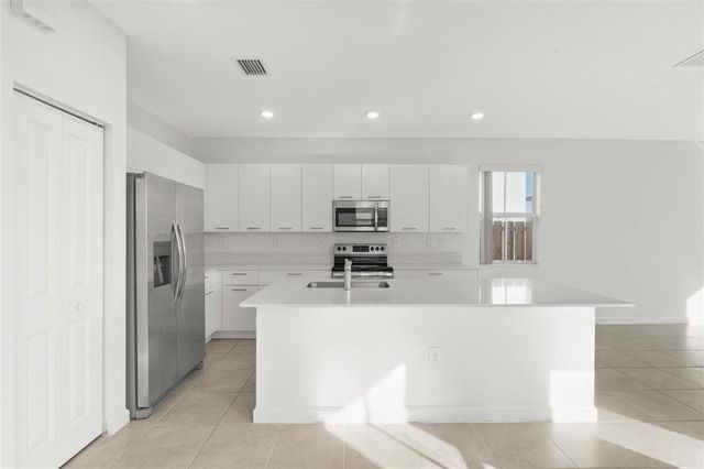 2441 NW 131st Circle 2441, Miami, FL 33167