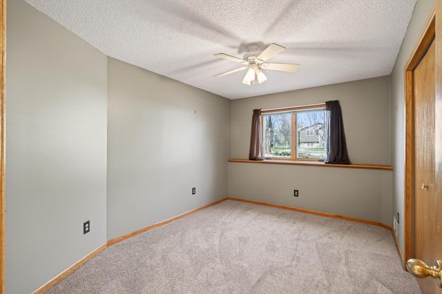 2810 Oak Ridge Drive, Monticello, MN 55362