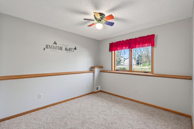 2810 Oak Ridge Drive, Monticello, MN 55362