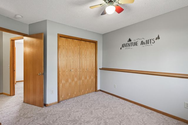 2810 Oak Ridge Drive, Monticello, MN 55362