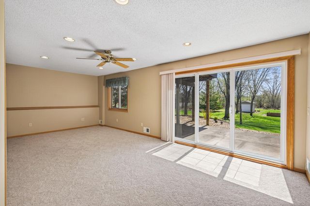 2810 Oak Ridge Drive, Monticello, MN 55362