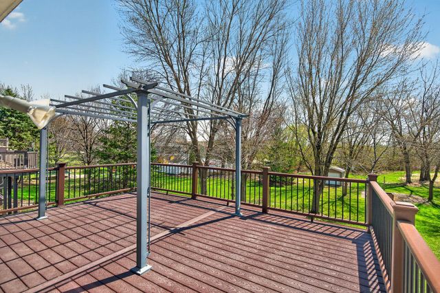 2810 Oak Ridge Drive, Monticello, MN 55362