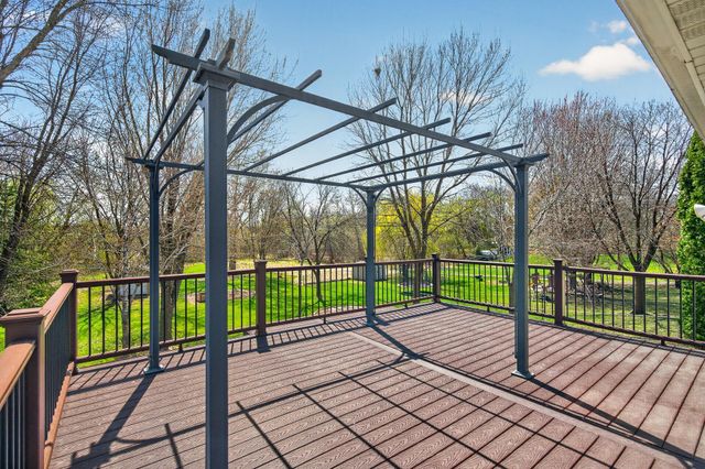 2810 Oak Ridge Drive, Monticello, MN 55362